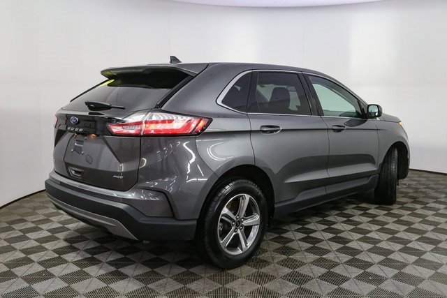 Used 2024 Ford Edge SEL w/ Convenience Package image 13
