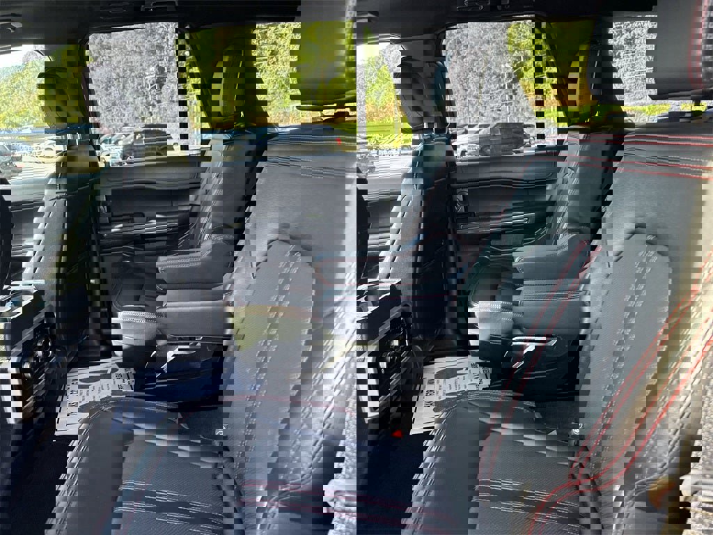 Used 2022 Ford Expedition Limited w/ Equipment Group 303A image 13