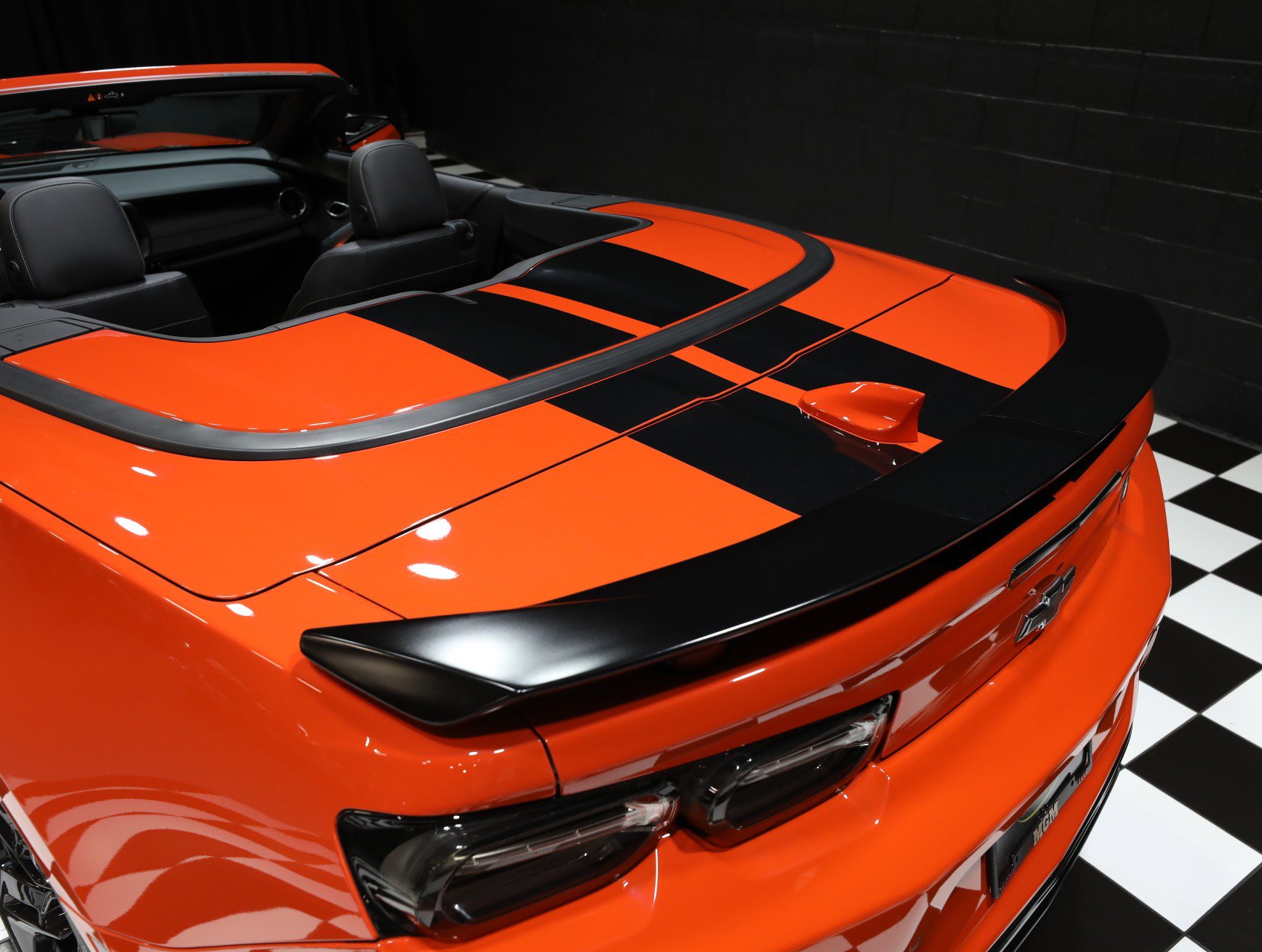 Used 2020 Chevrolet Camaro SS RWD image 38