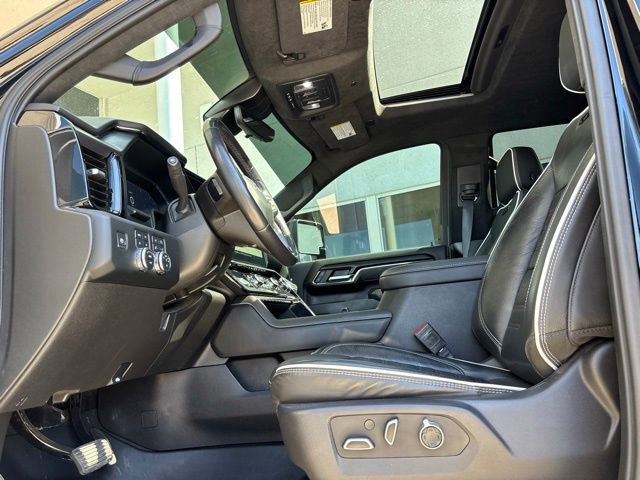 Used 2024 GMC Sierra 2500 AT4X image 9