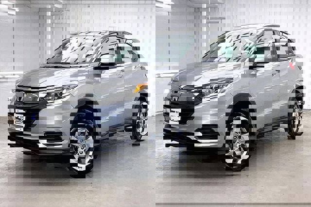 Used 2019 Honda HR-V LX image 2