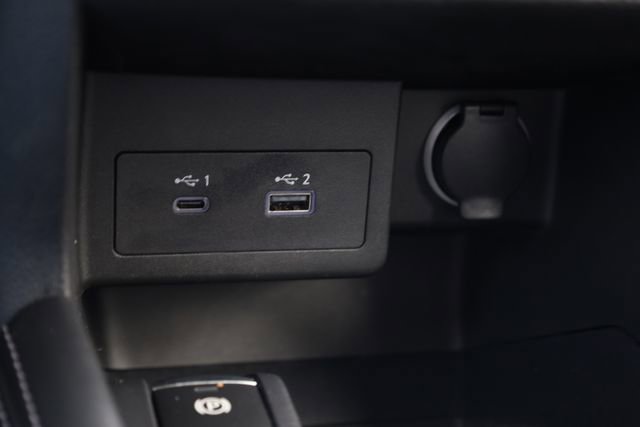 Used 2023 Nissan Kicks SR w/ SR Premium Package image 24