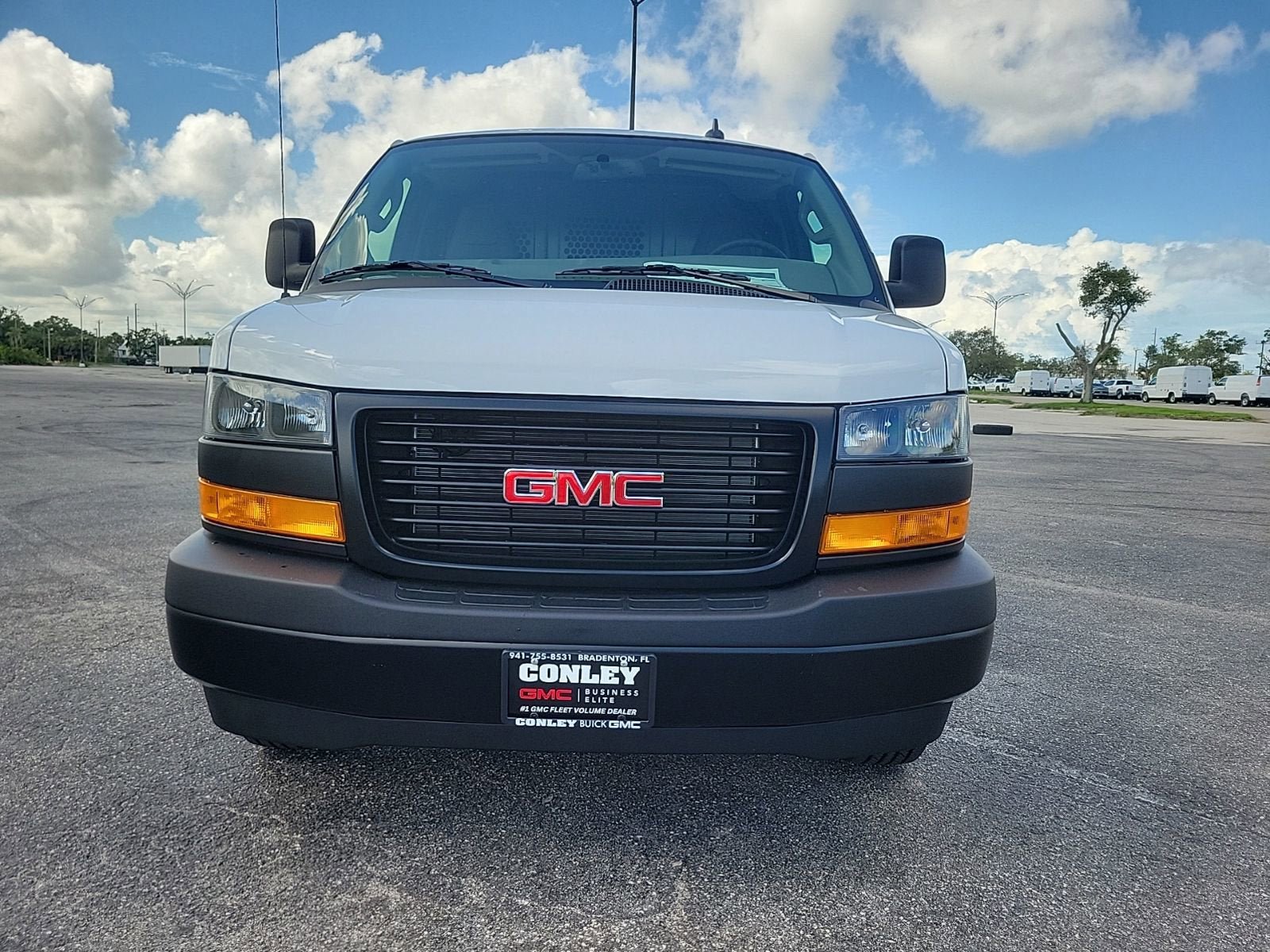 New 2025 GMC Savana 2500 w/ Driver Convenience Package RWD image 3