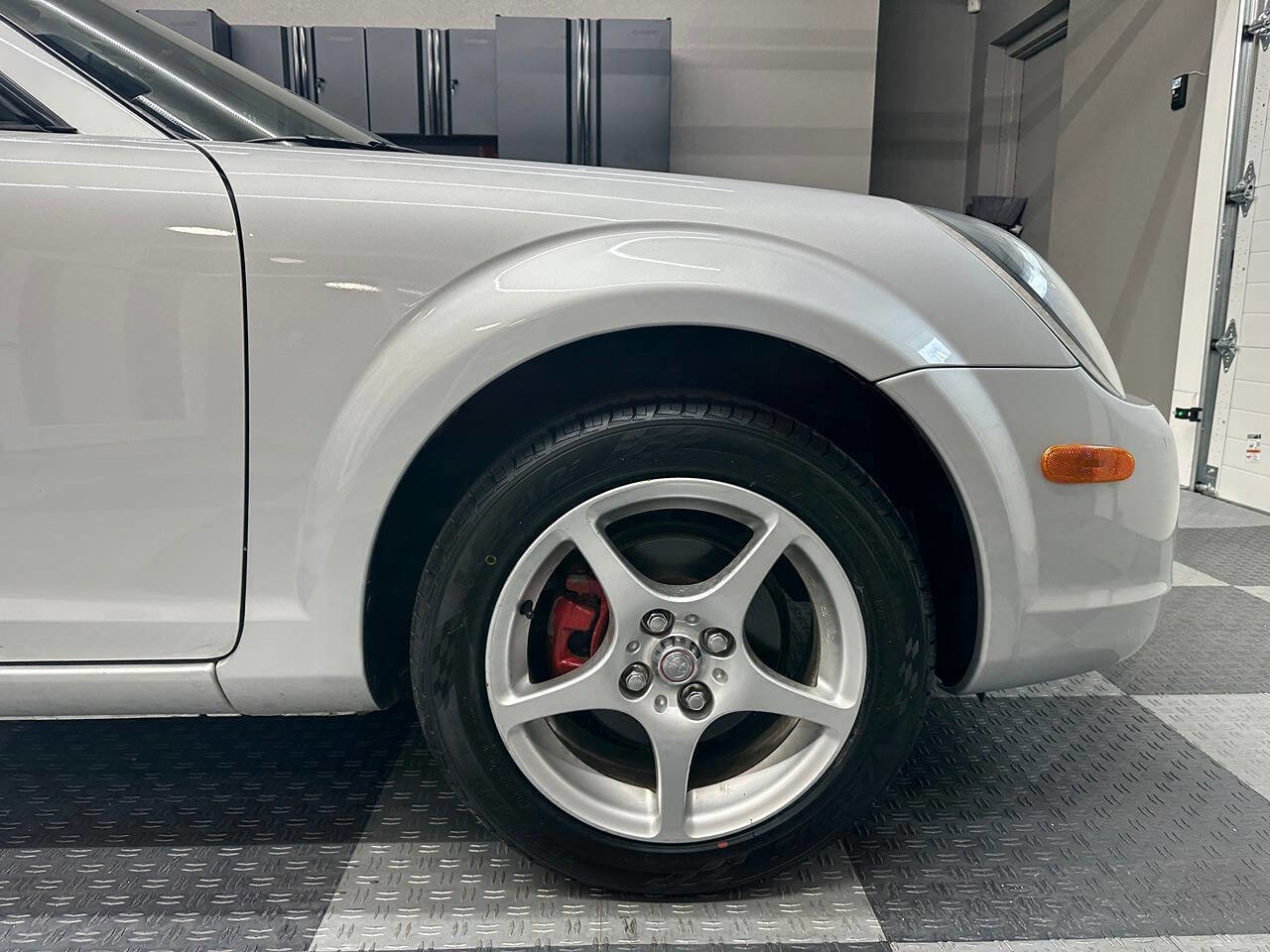 Used 2001 Toyota MR2 RWD image 7
