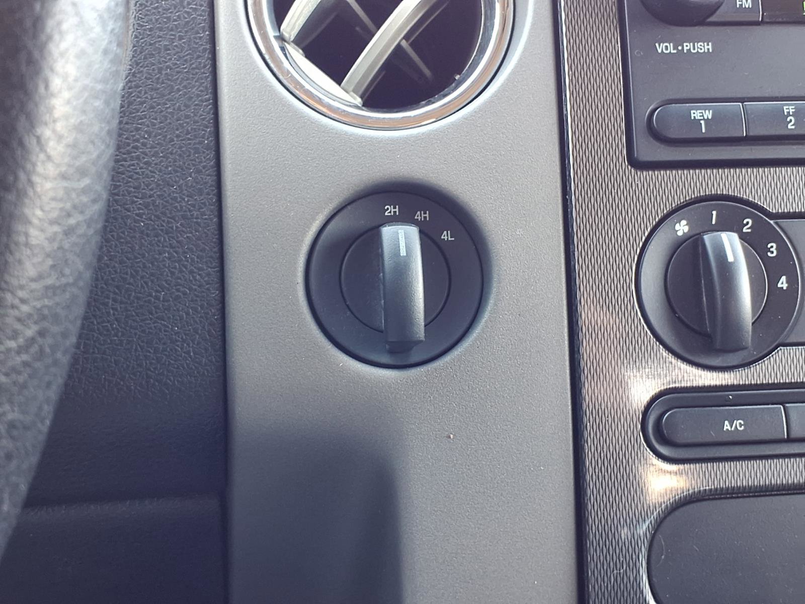 Used 2005 Ford F150 XLT AWD/4WD image 12