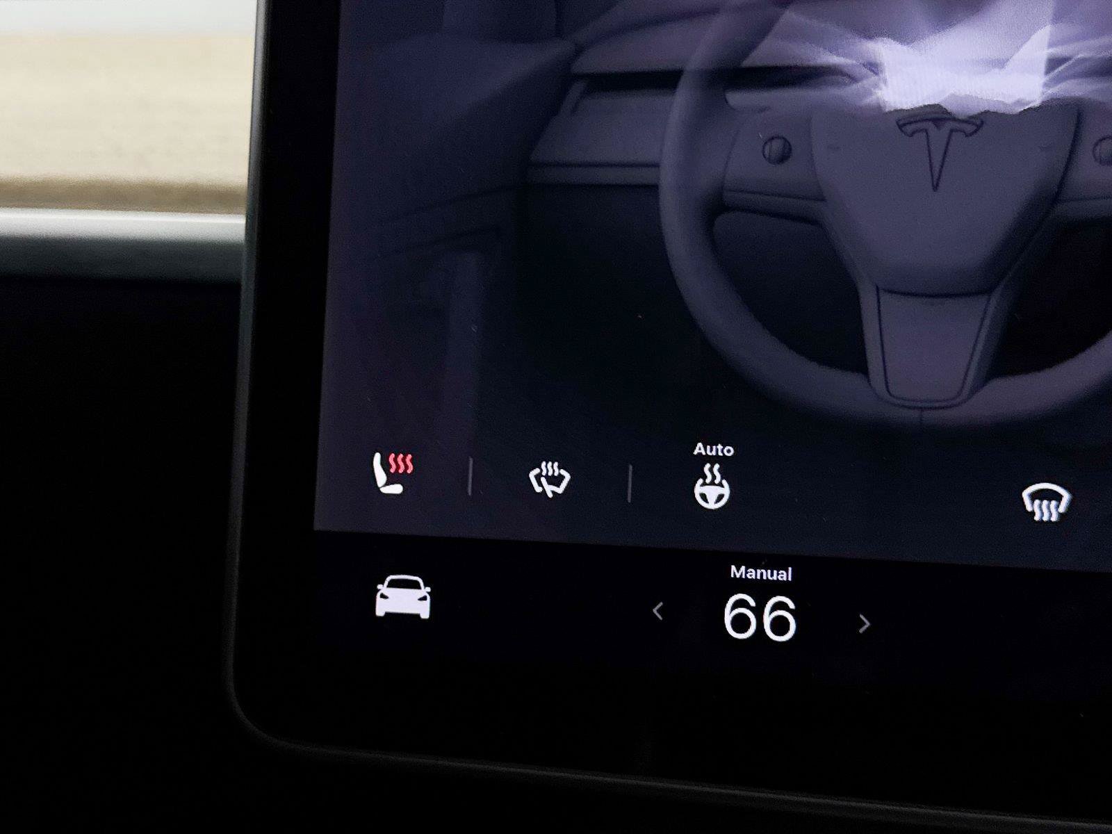 Used 2022 Tesla Model Y Long Range AWD/4WD image 26