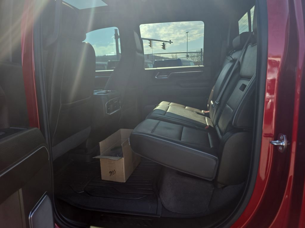 Used 2024 GMC Sierra 2500 Denali w/ Denali Reserve Package image 17