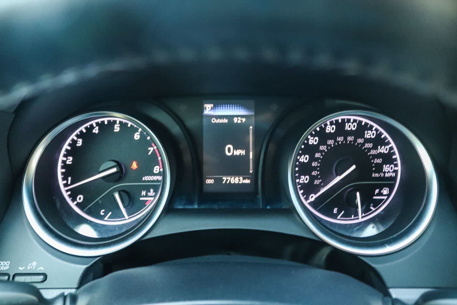 Used 2018 Toyota Camry SE FWD image 22
