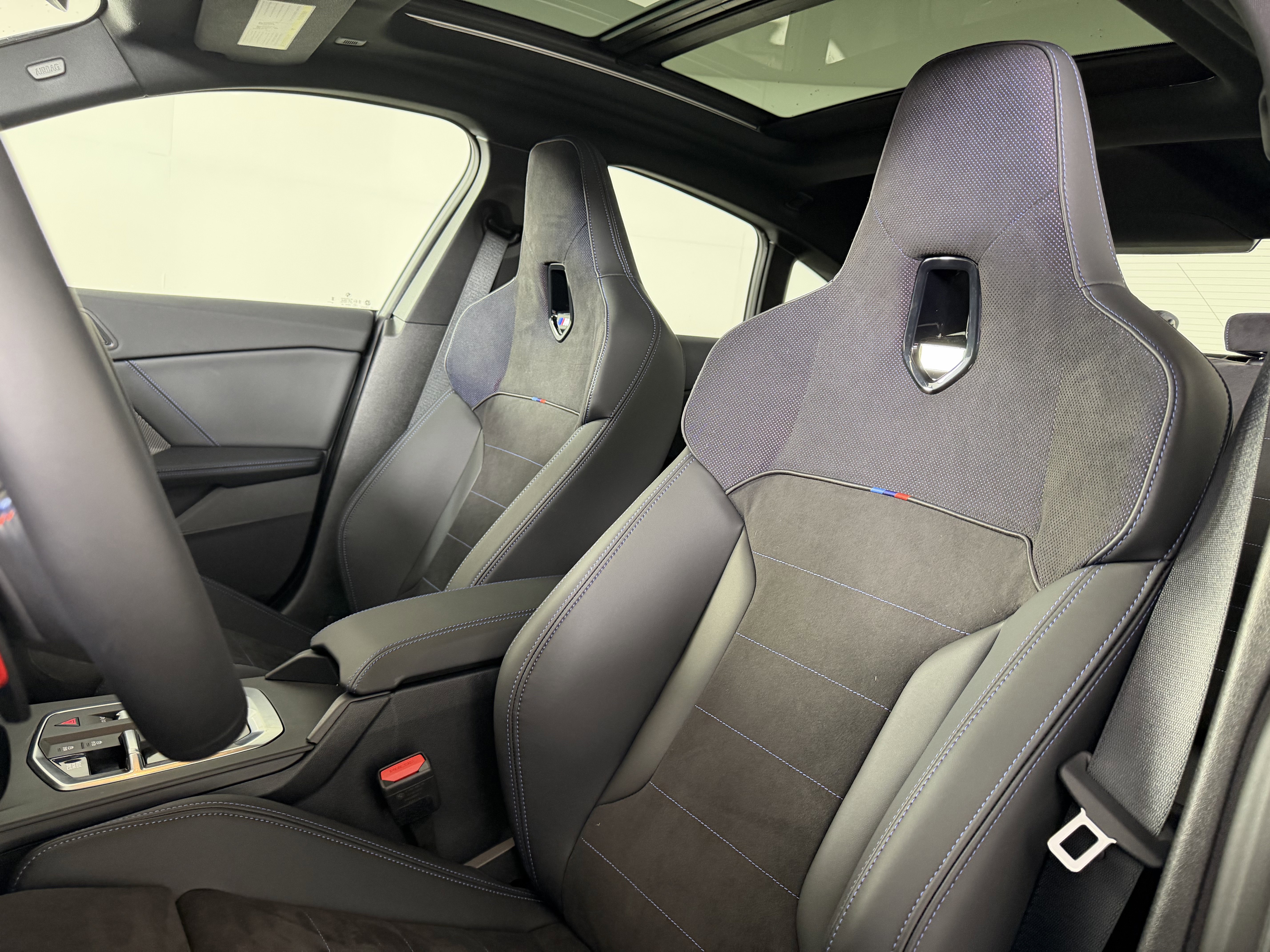 Used 2026 BMW M235i xDrive w/ Technology Package image 9