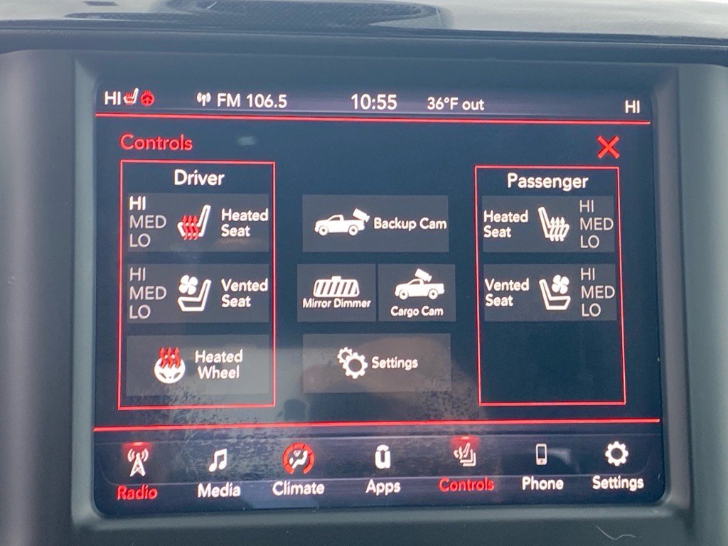 Used 2019 RAM 2500 Laramie w/ Black Appearance Package image 16