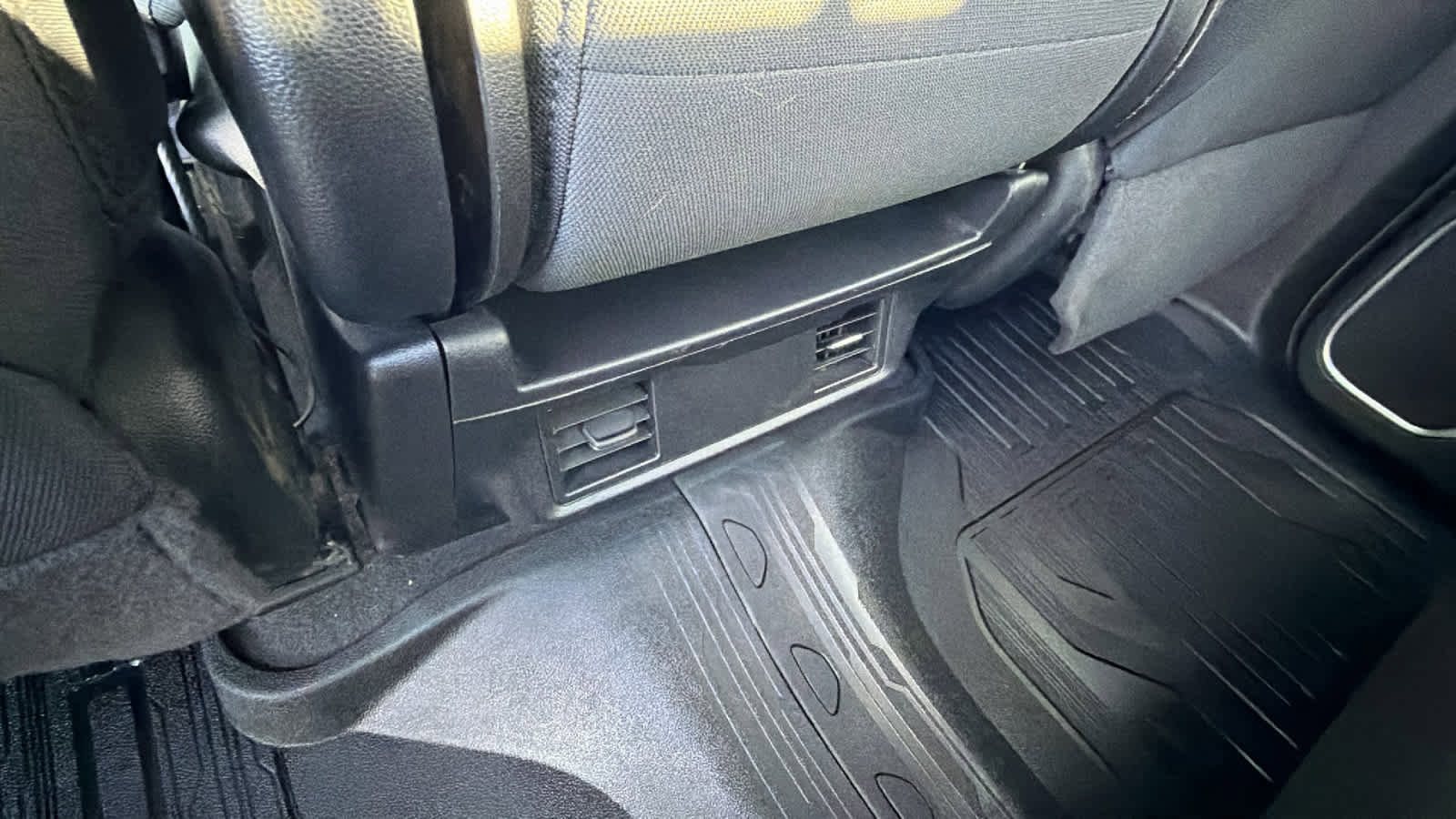 Used 2023 GMC Sierra 1500 SLE w/ Enhanced Capability Package image 25