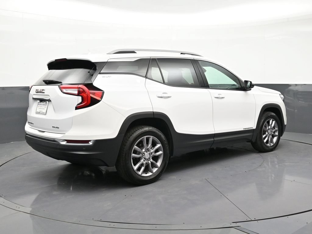 Used 2023 GMC Terrain SLT AWD/4WD image 5