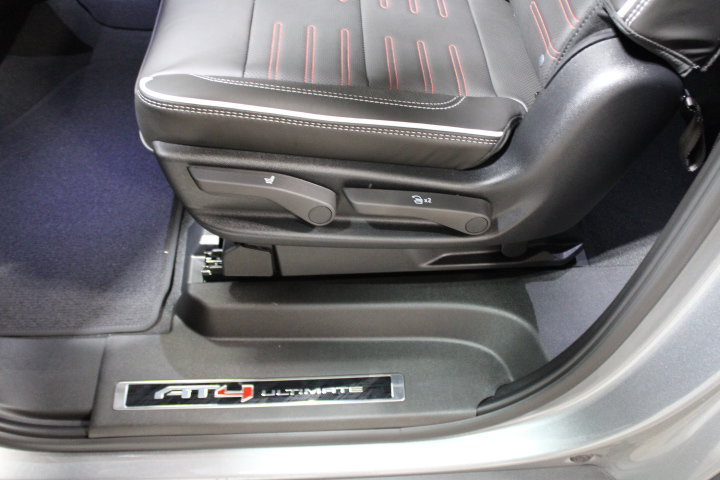 New 2026 GMC Yukon XL AT4 Ultimate AWD/4WD image 67