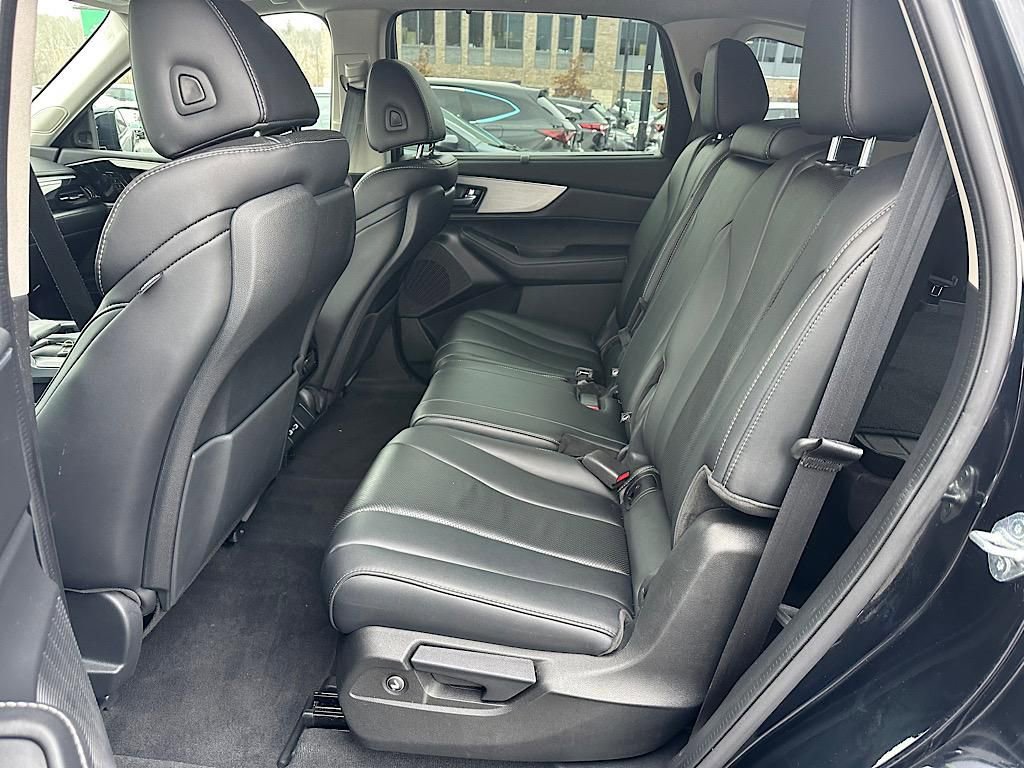 Certified 2023 Acura MDX SH-AWD w/ Technology Package image 21