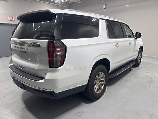 Used 2023 Chevrolet Suburban LT RWD image 5