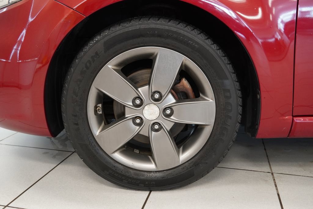 Used 2010 Kia Forte Koup EX image 15