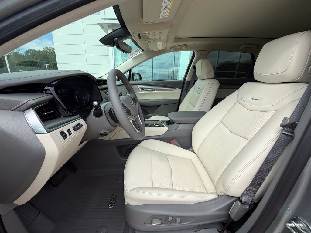 New 2026 Cadillac XT5 Premium Luxury w/ LPO, Floor Liner Package FWD image 14