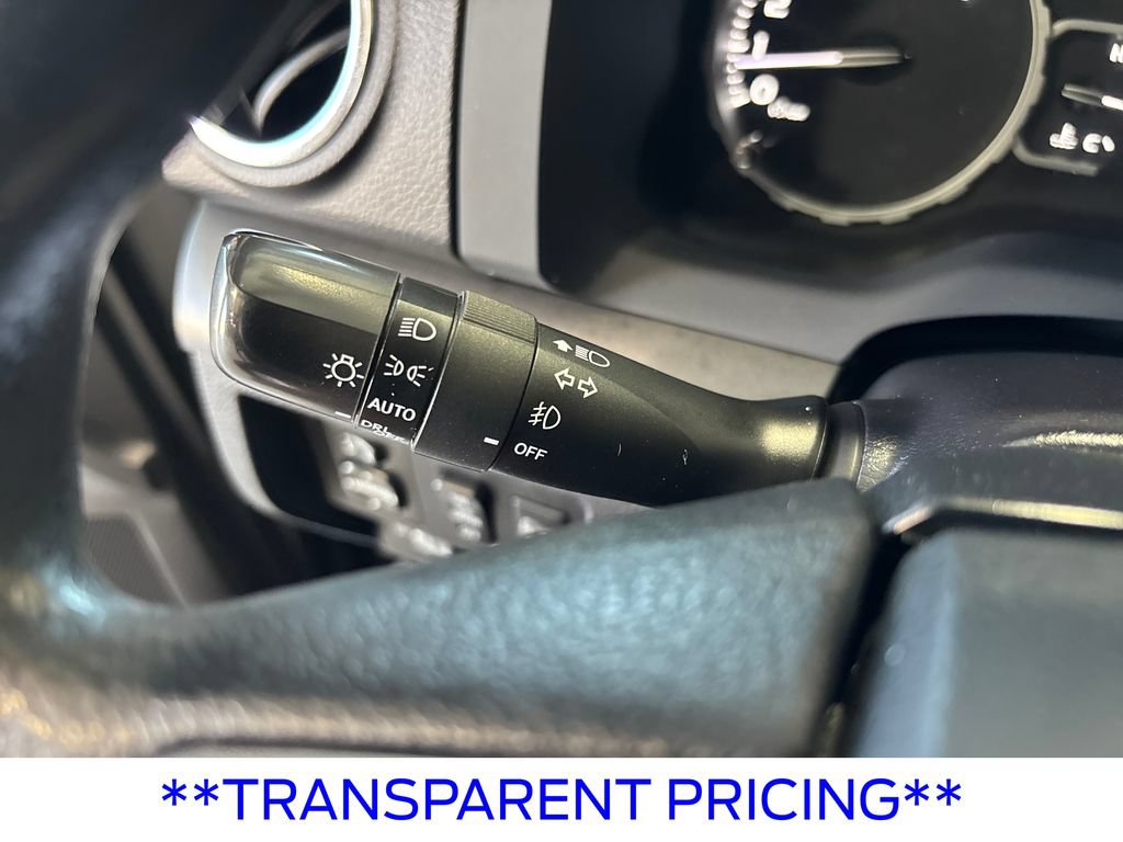 Used 2018 Toyota Tundra SR5 w/ SR5 Upgrade Package RWD image 22