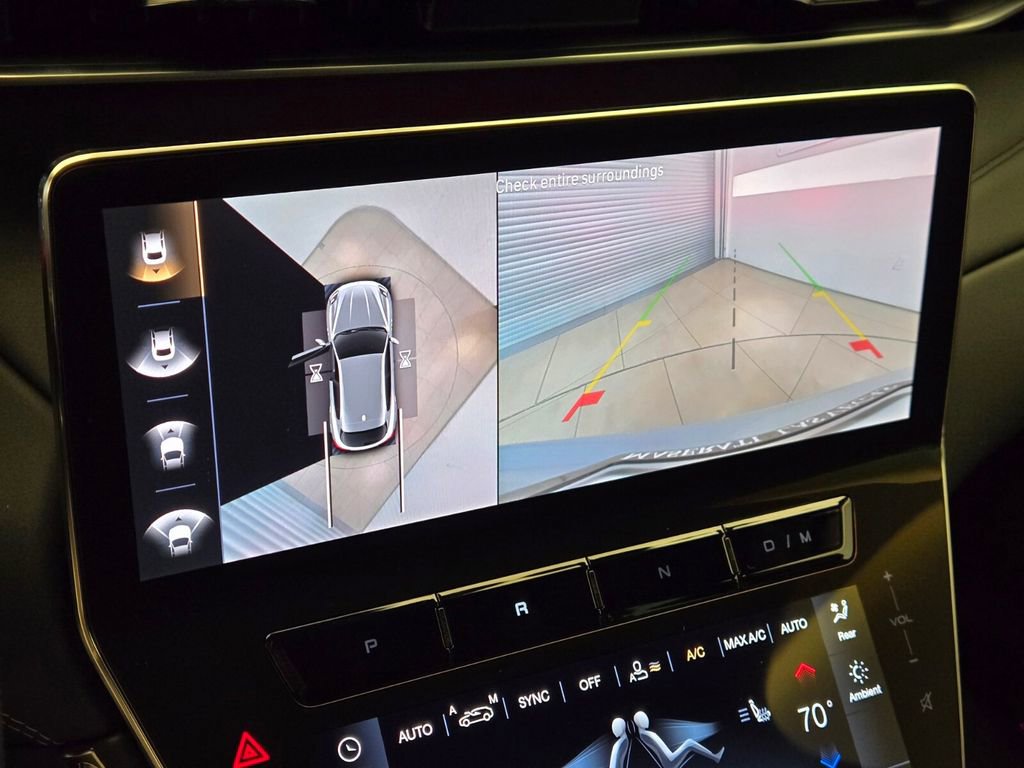 New 2025 Maserati Grecale Modena image 36