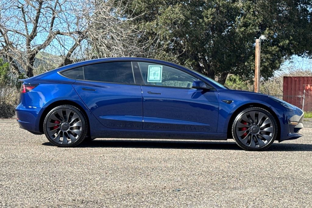 Used 2023 Tesla Model 3 Performance image 3