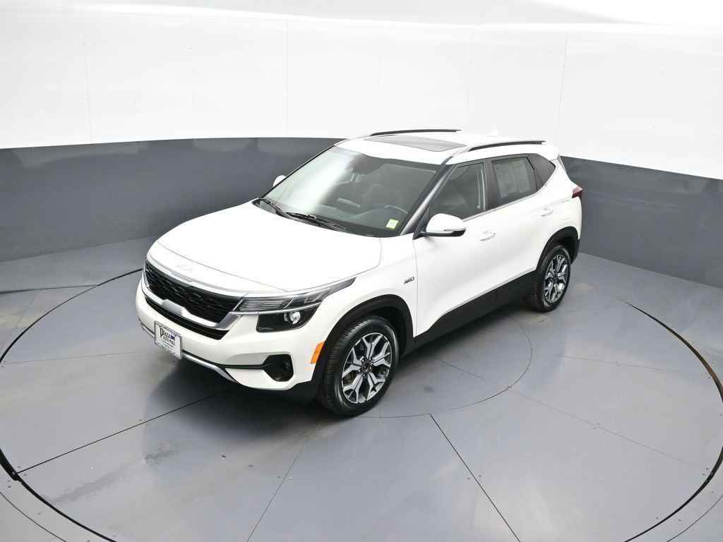 Certified 2022 Kia Seltos EX image 34