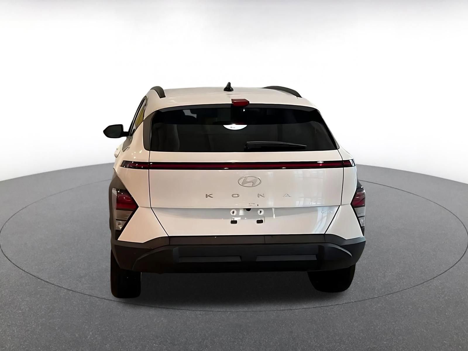 Used 2025 Hyundai Kona SEL image 12