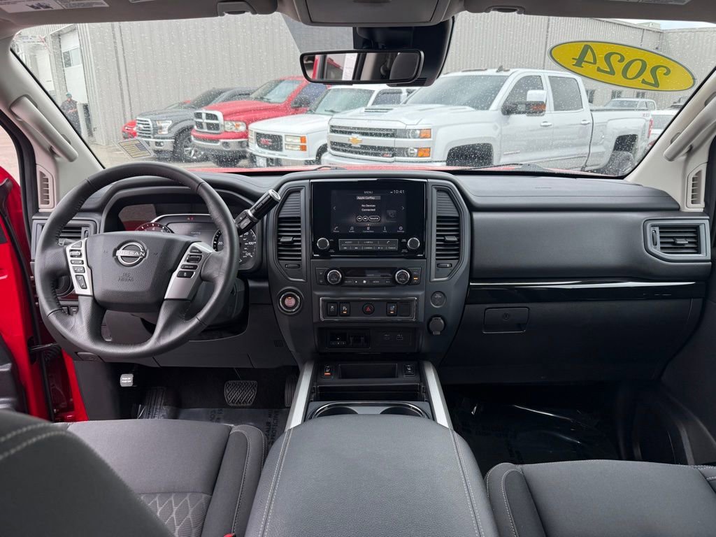 Used 2024 Nissan Titan SV w/ SV Convenience Package image 13