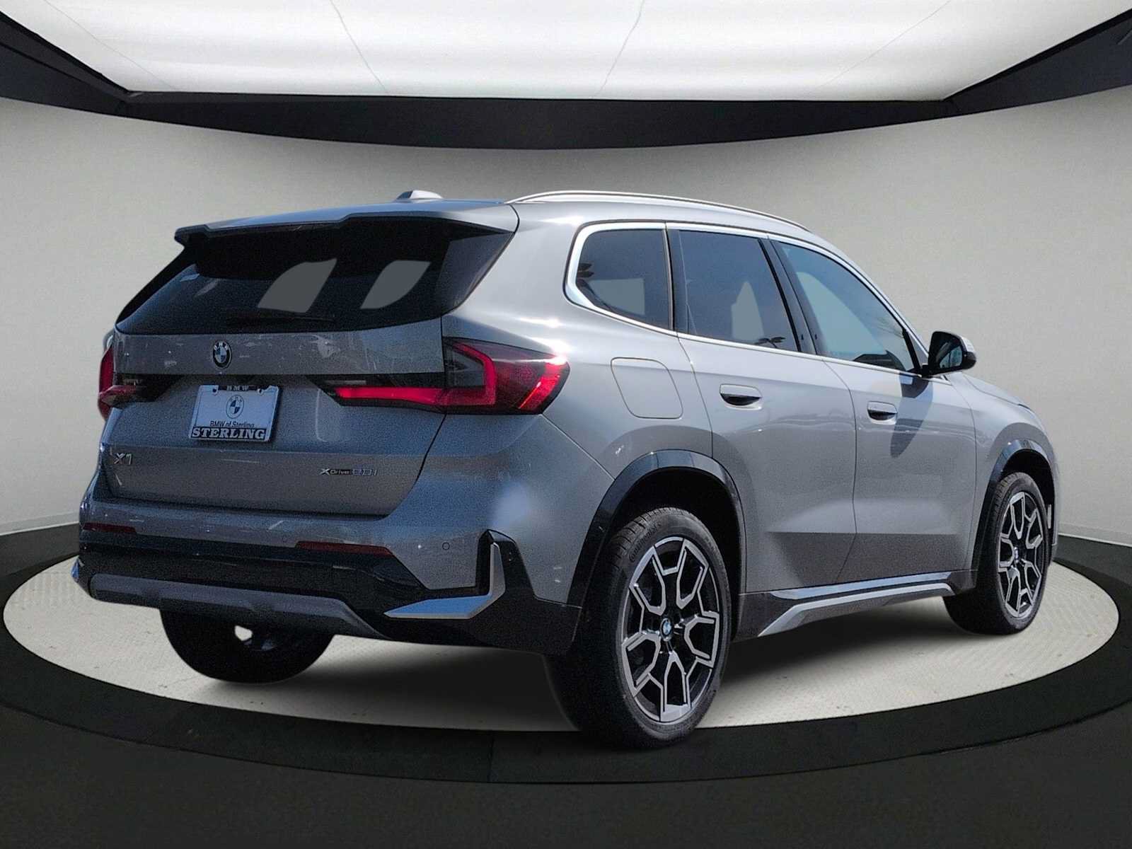 Used 2026 BMW X1 xDrive28i w/ Convenience Package AWD/4WD image 8