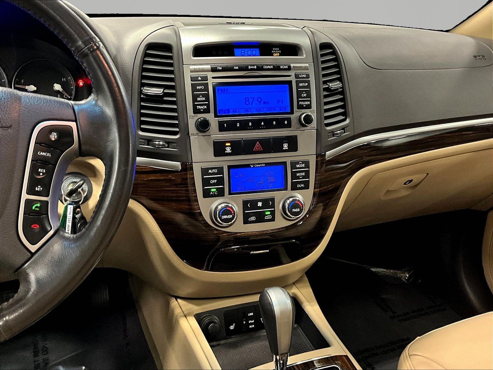 Used 2011 Hyundai Santa Fe Limited AWD/4WD image 9