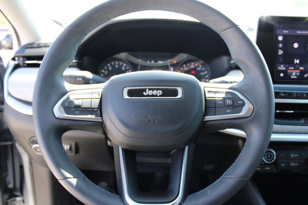 Used 2022 Jeep Compass Latitude image 24