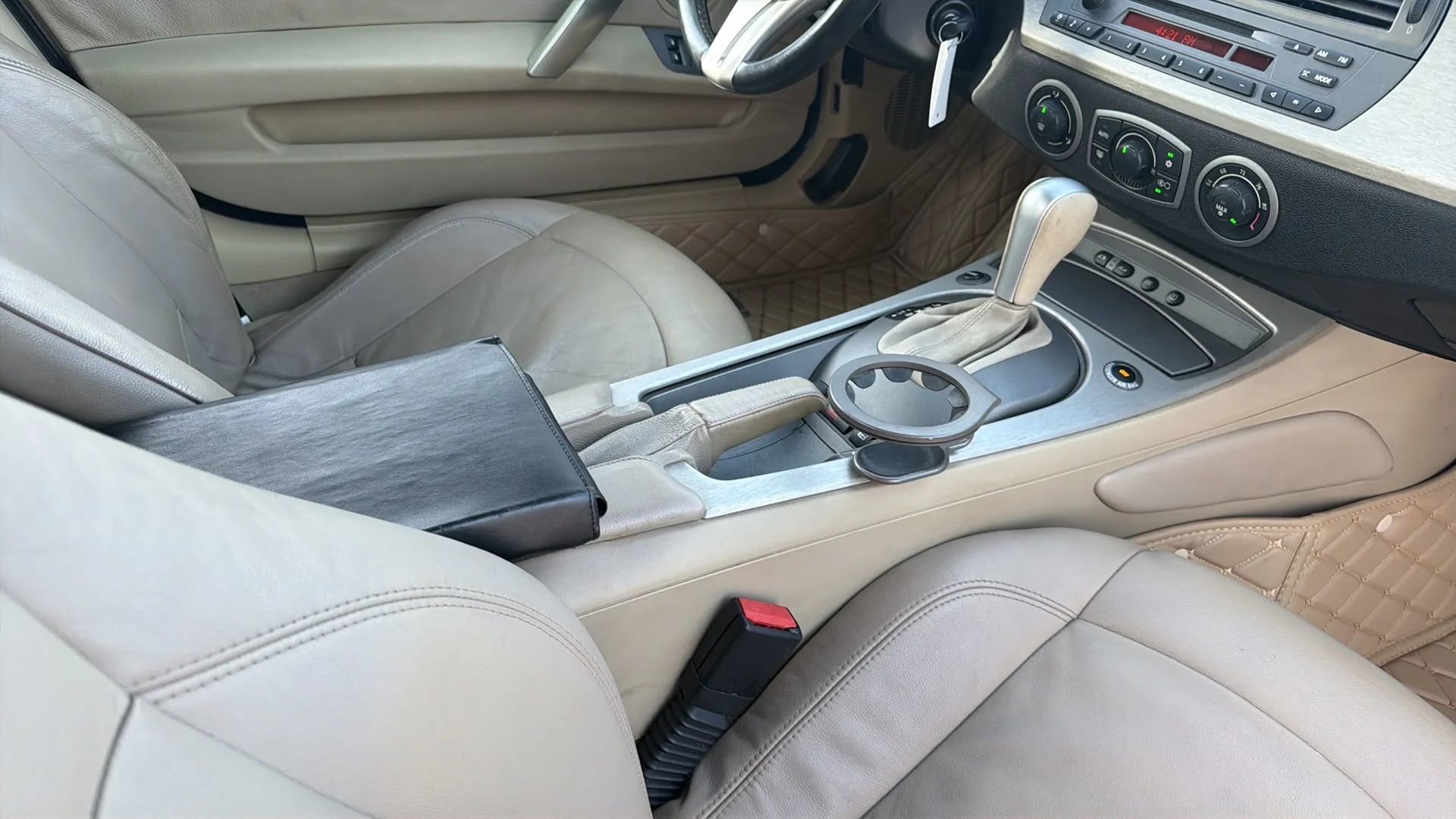 Used 2004 BMW Z4 3.0i image 36
