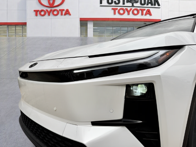 New 2026 Toyota C-HR AWD/4WD image 41
