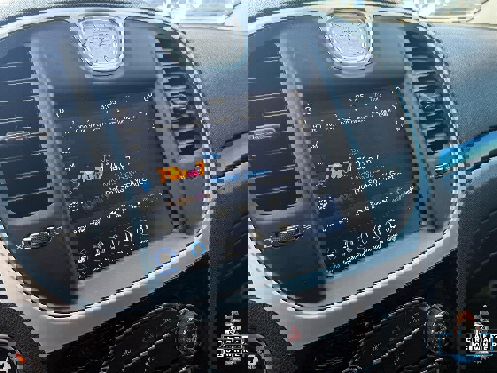 Certified 2023 Chrysler 300 Touring w/ Sport Appearance Package image 18