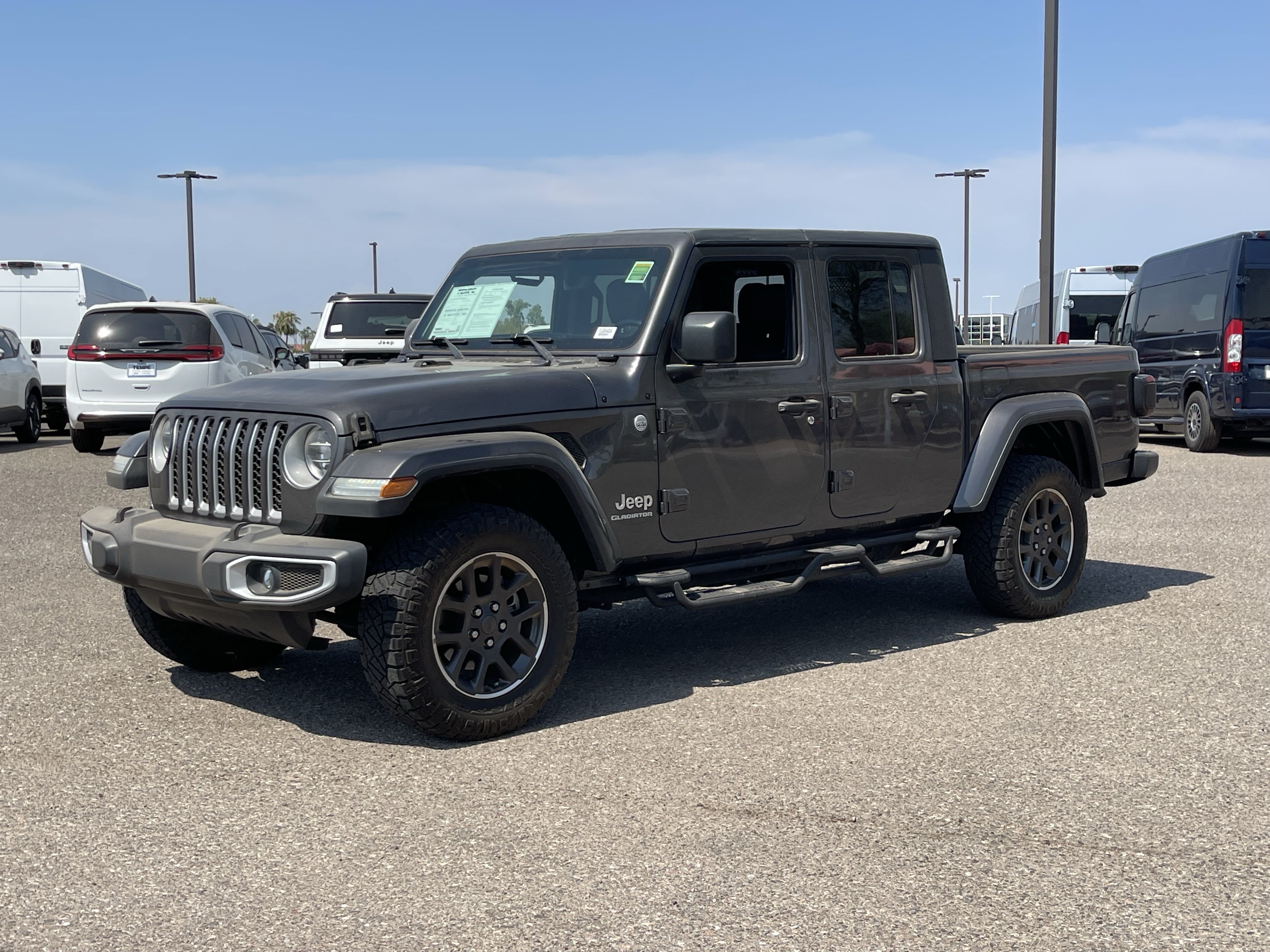 Used 2020 Jeep Gladiator Overland AWD/4WD image 2