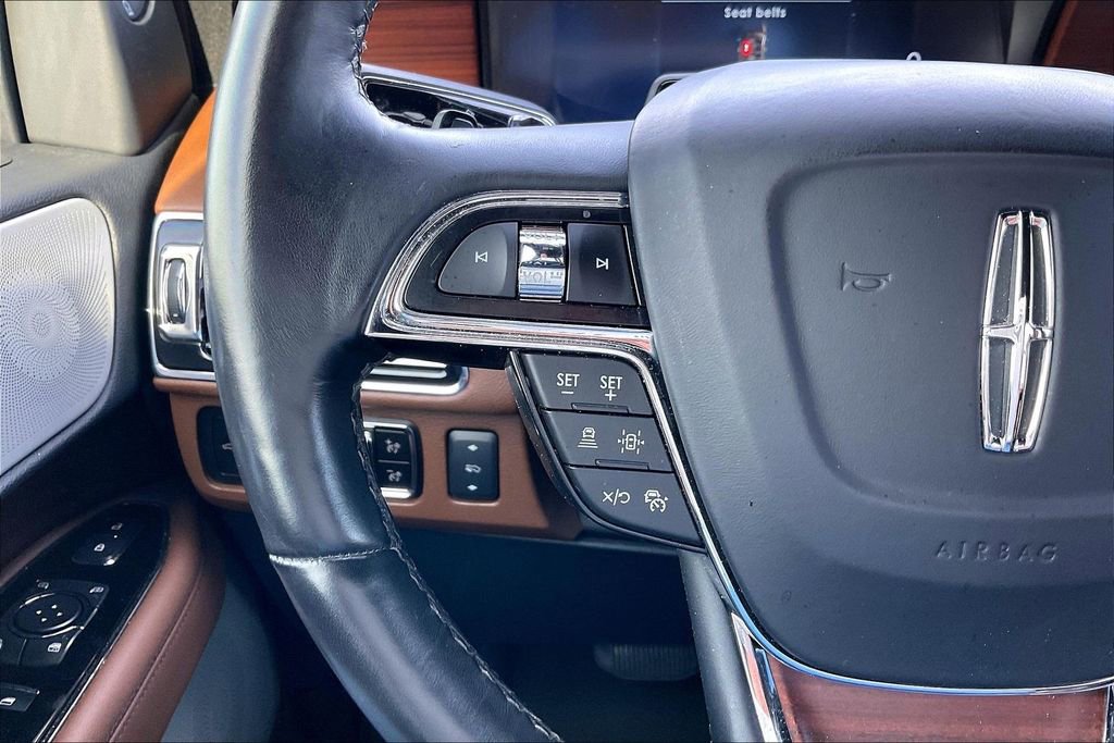 Used 2023 Lincoln Navigator Reserve image 17