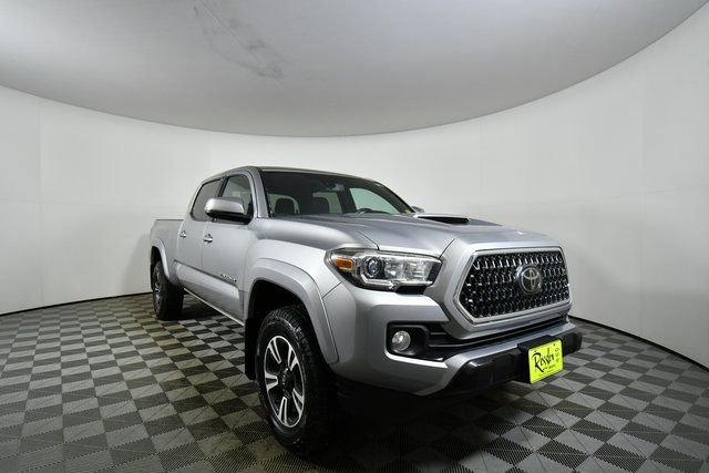 Used 2019 Toyota Tacoma TRD Sport image 8