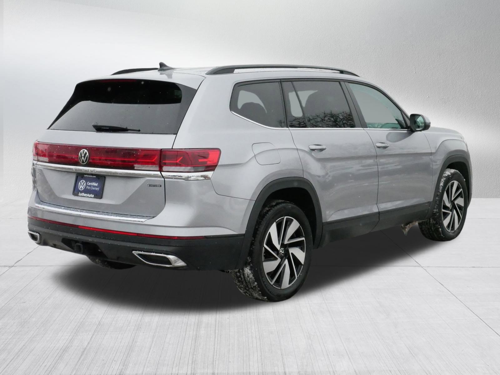 Certified 2025 Volkswagen Atlas SE image 7