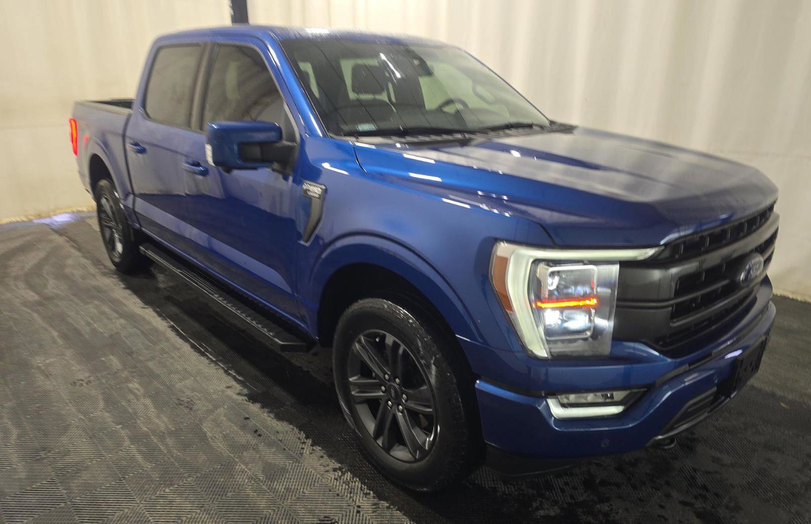 Used 2023 Ford F150 Lariat w/ Equipment Group 502A High image 3