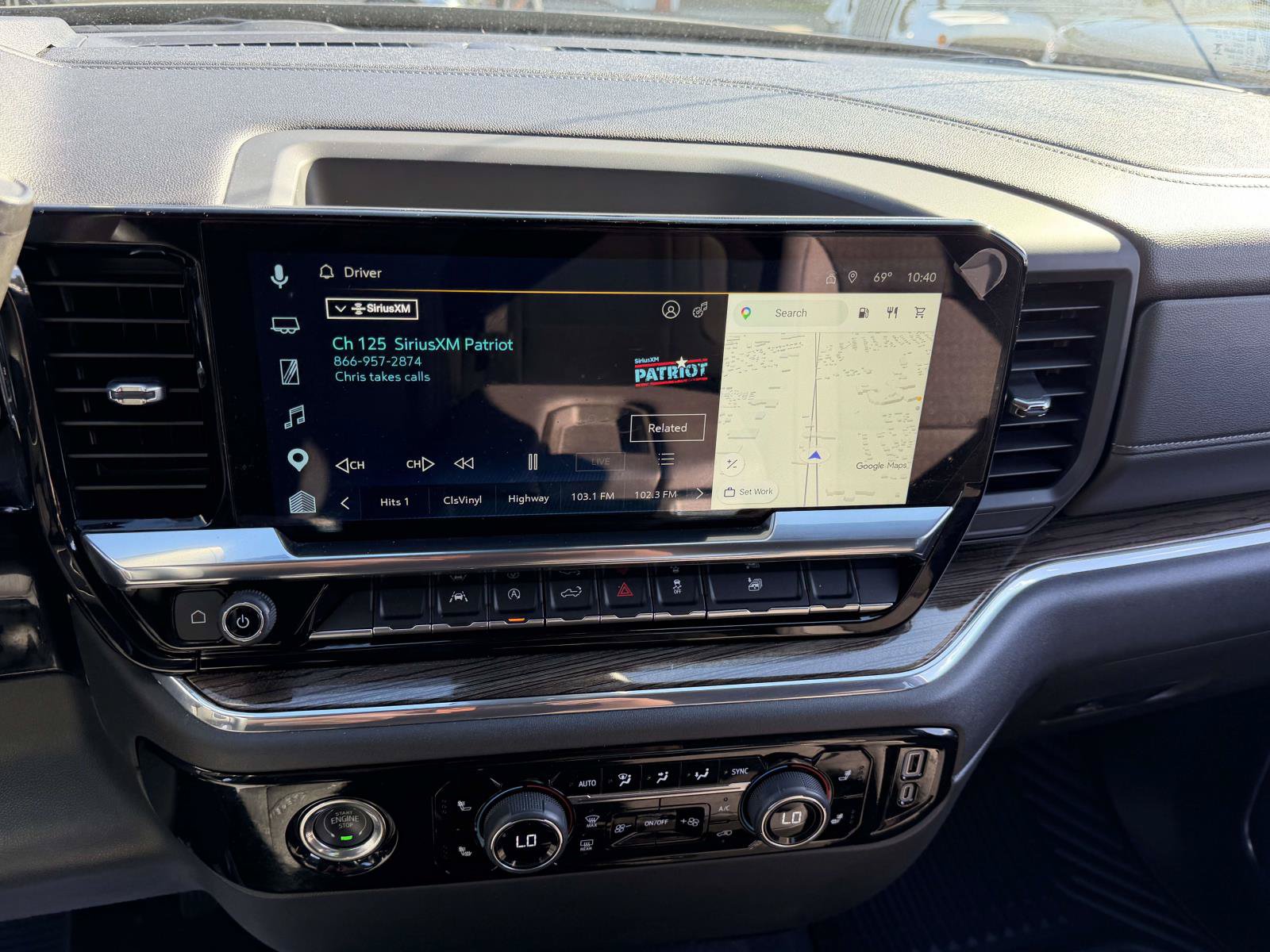 Used 2023 Chevrolet Silverado 1500 RST AWD/4WD image 22