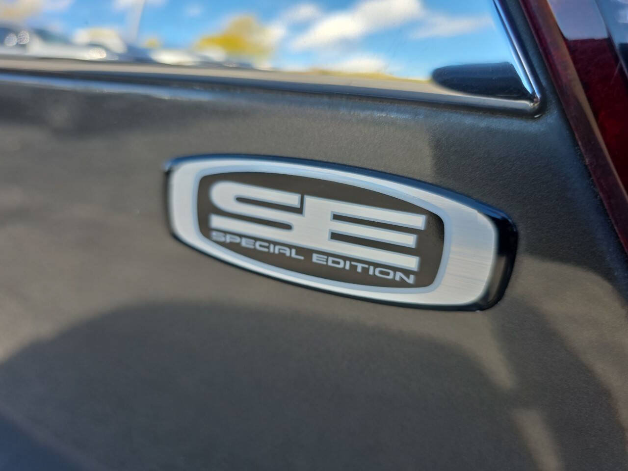 Used 2010 Mitsubishi Endeavor SE FWD image 20