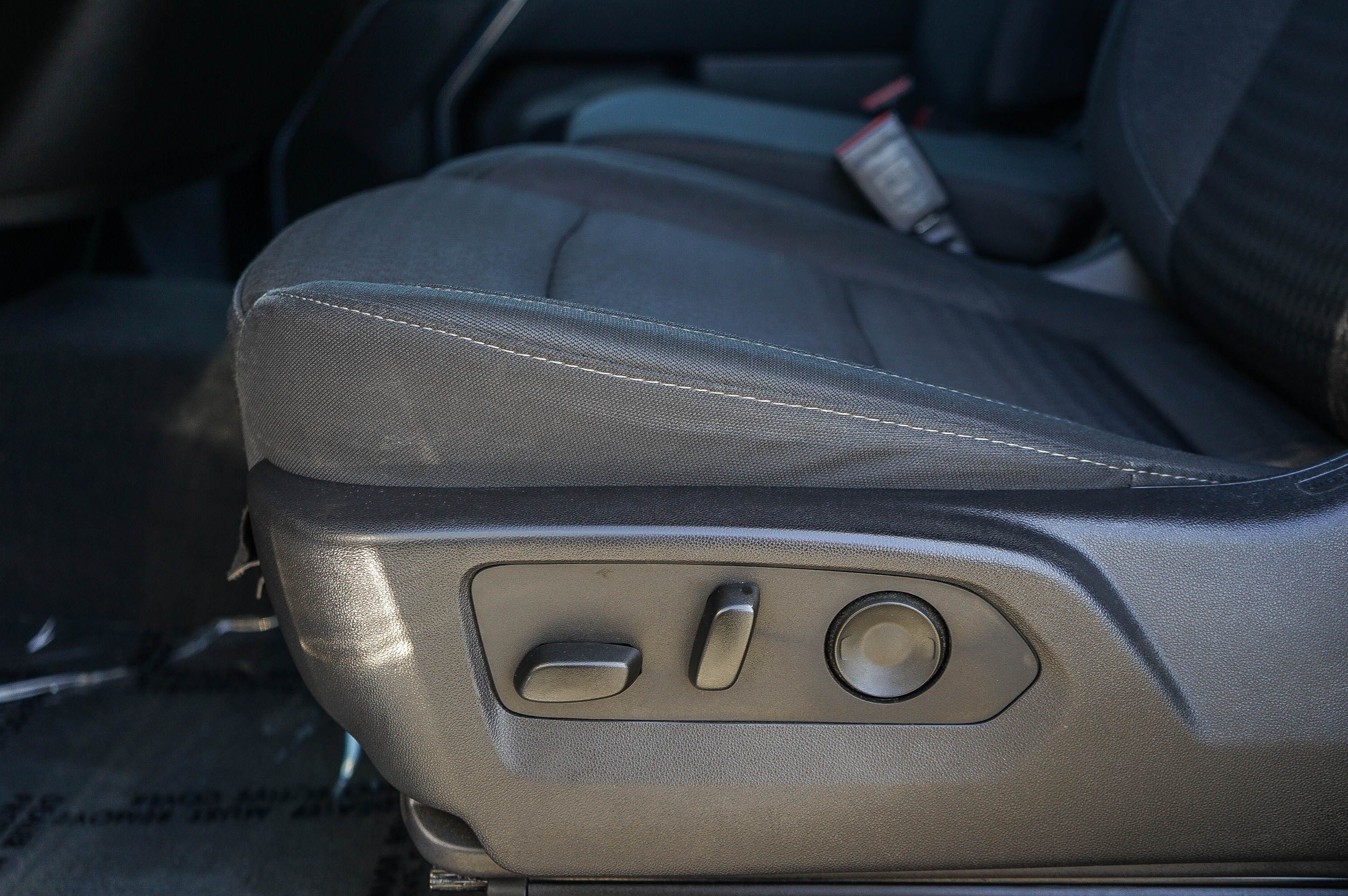 Used 2023 Chevrolet Silverado 1500 RST RWD image 21