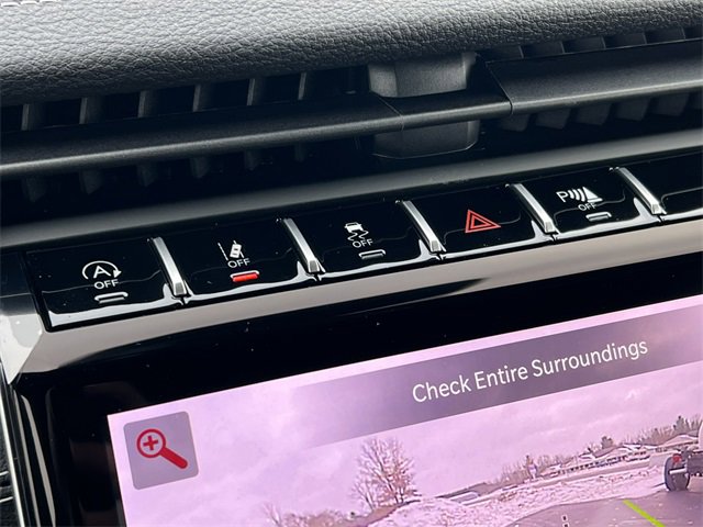 New 2025 Jeep Grand Cherokee Limited w/ Trailer Tow Package image 25