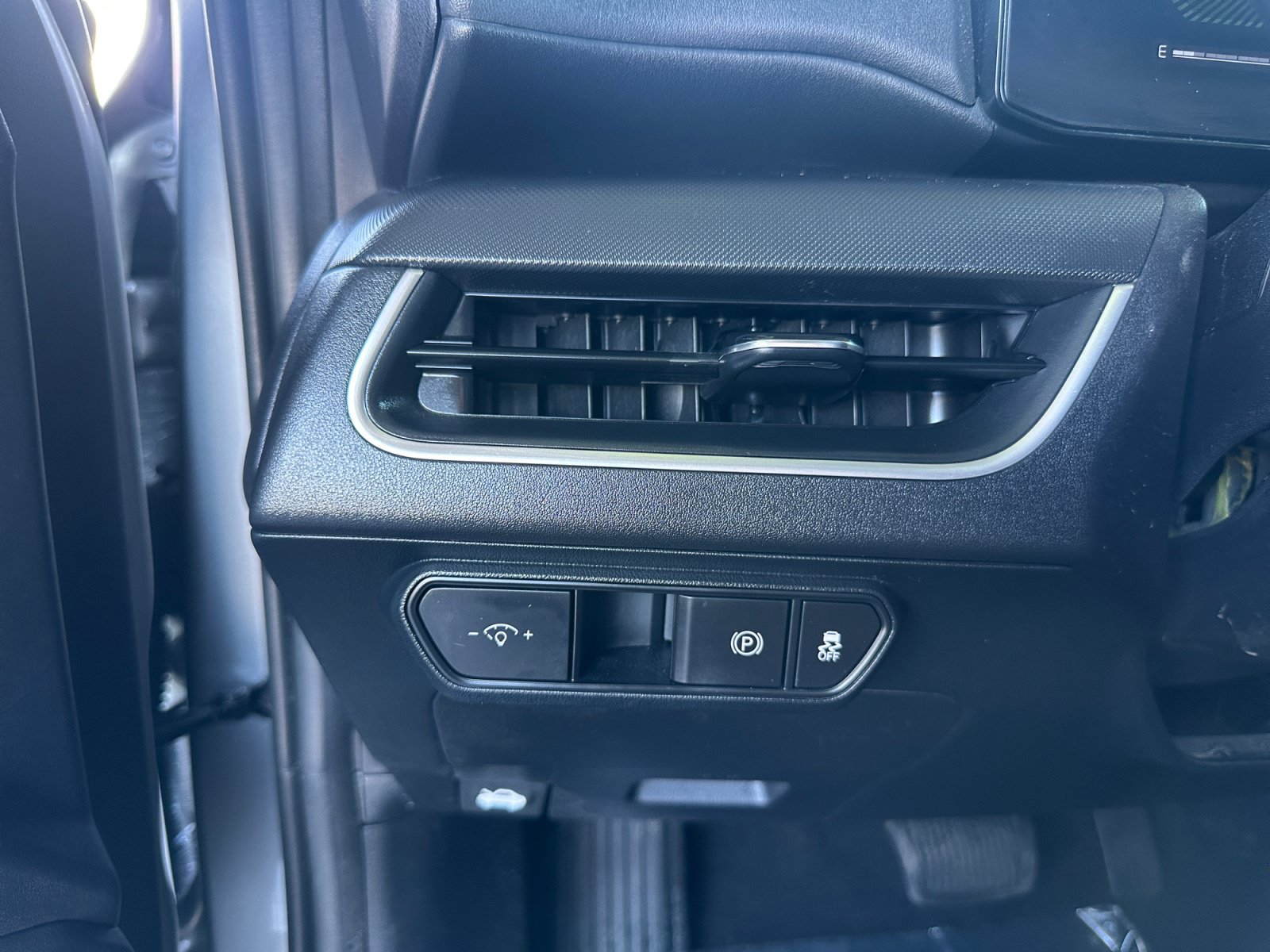 Used 2025 Kia K4 FWD image 18
