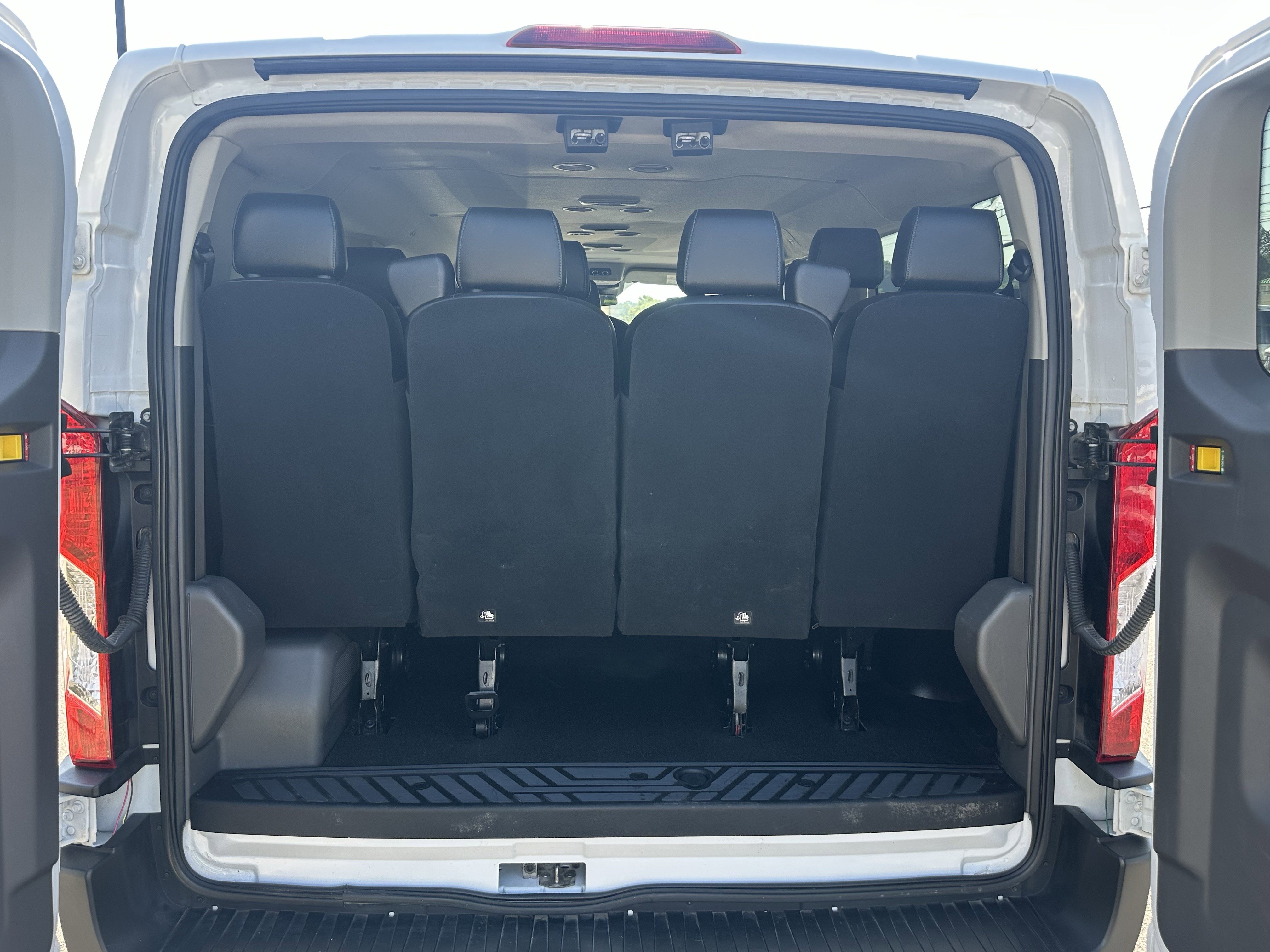 Used 2023 Ford Transit 350 XL RWD image 19