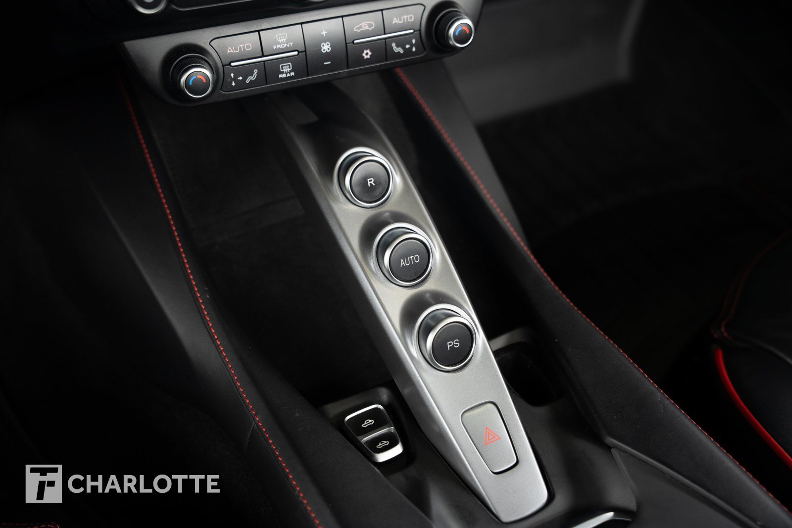 Used 2020 Ferrari Portofino RWD image 31