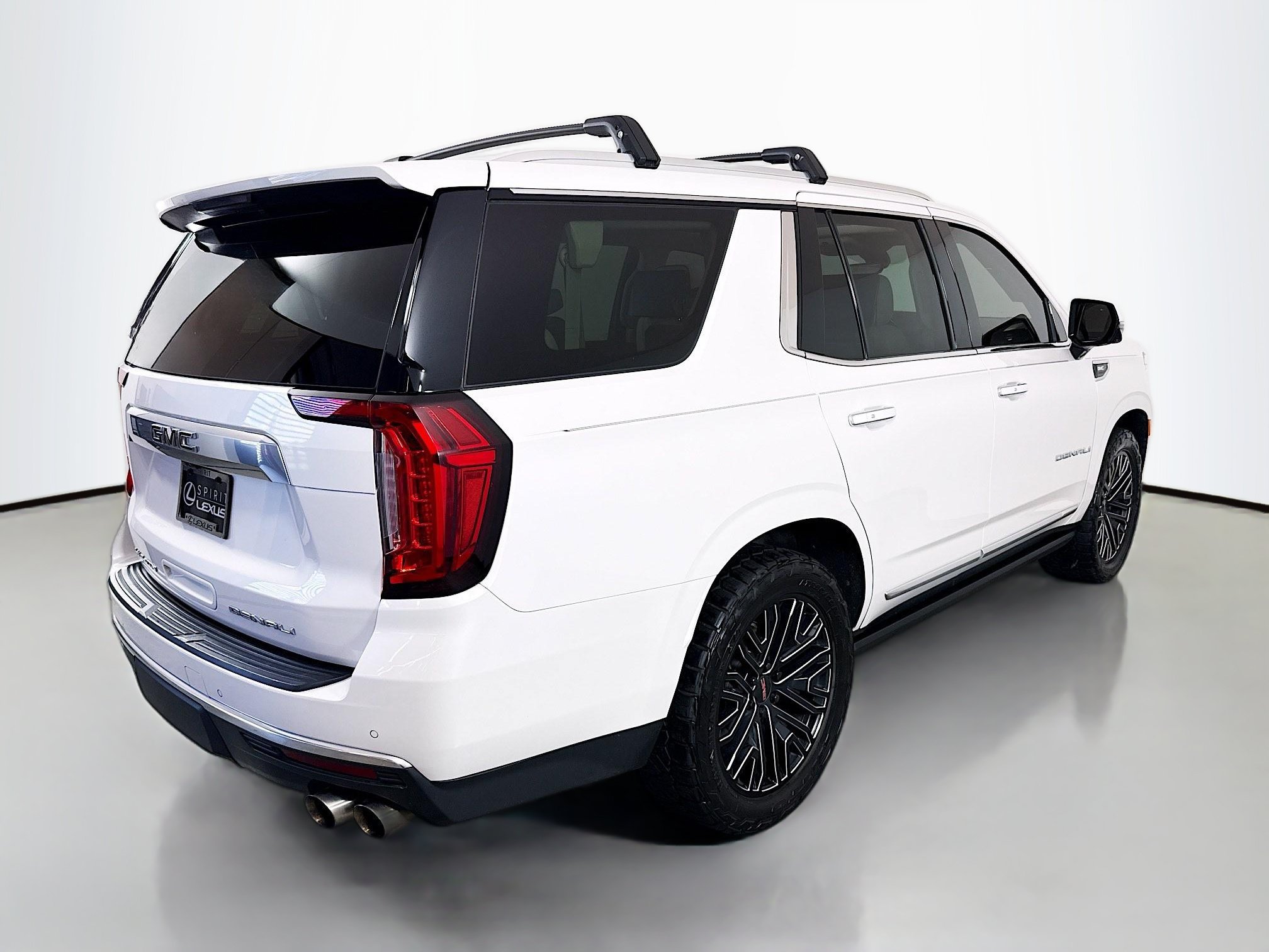 Used 2021 GMC Yukon Denali w/ Denali Ultimate Package AWD/4WD image 7