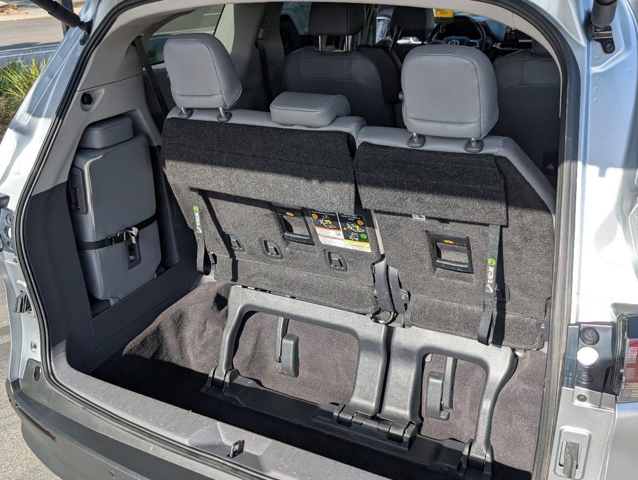 Used 2024 Toyota Sienna XLE image 10