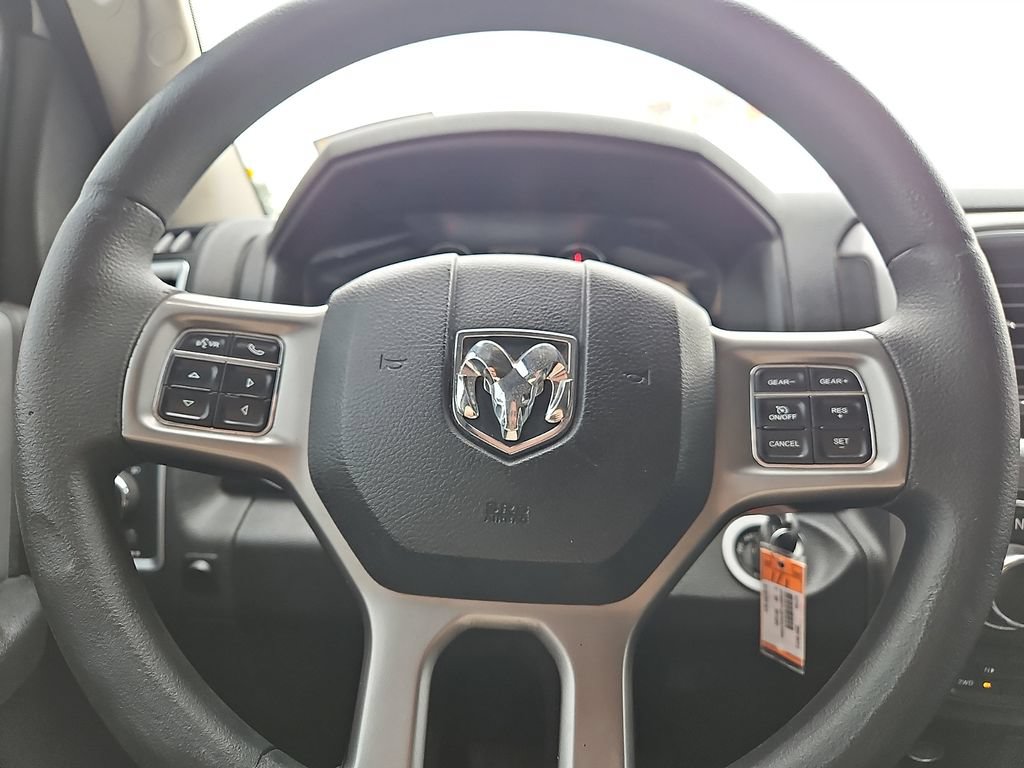 Used 2022 RAM 1500 Classic SLT w/ Electronics Group AWD/4WD image 20