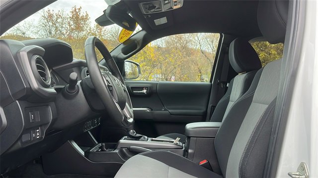 Certified 2021 Toyota Tacoma TRD Off-Road w/ TRD Premium Off Road Package image 10