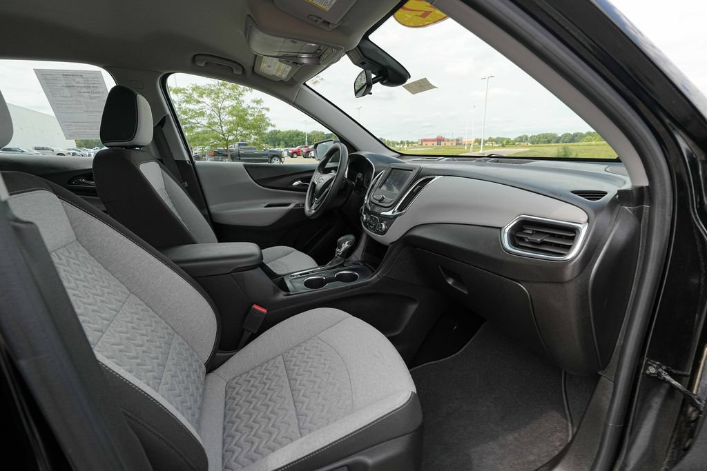 Used 2022 Chevrolet Equinox LS AWD/4WD image 23